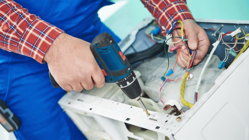 Kalecik Tcl Tcl çamaşır makinesi kart tamiri – Su almama arızası orijinal parça ile giderildi. - Teknik servis örneği